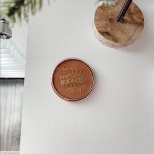 Rimmel London natural waterproof bronzer